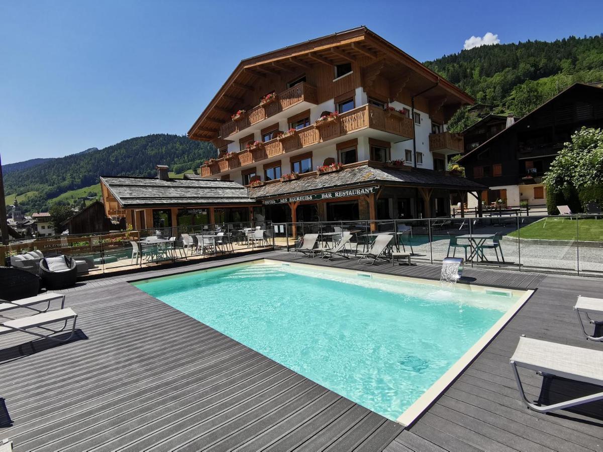 Hotel-Chalet Les Ecureuils Restaurant, Piscine, Garage Le Grand-Bornand Exterior photo
